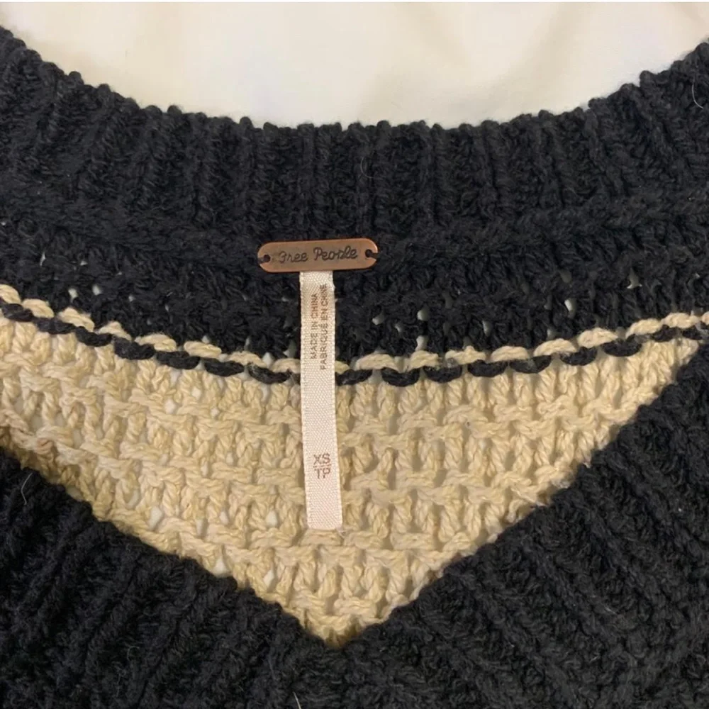 Free People striped cozy v-neck quarter‎ length sweater
